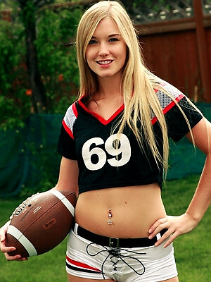 Jewel's SuperBowl Sunday